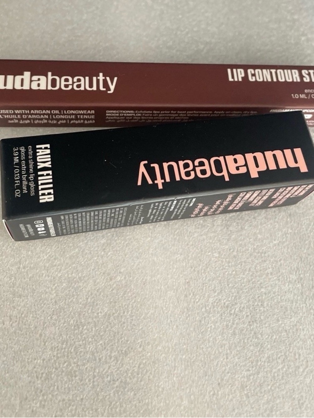 HUDA BEAUTY Faux Filler Lip Gloss - Dusty Rose